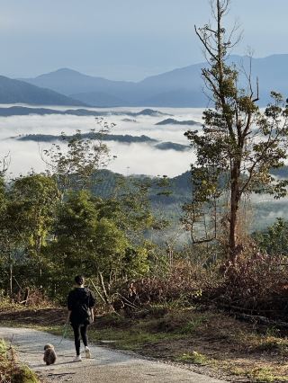 hiking and catch the sunrise！