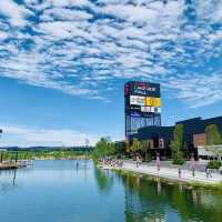 Where Retail Meets Tranquil Lakeside Living