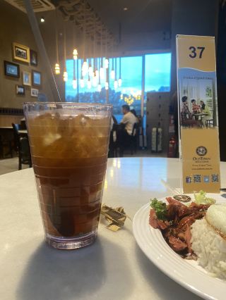 A quick meal and convenient at airport! 