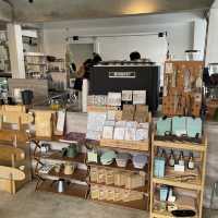 Lilou & Laliart | คาเฟ่ลับย่านอารีย์