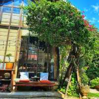 ที่พักและร้านอาหารในบ้านอายุร้อยกว่าปี