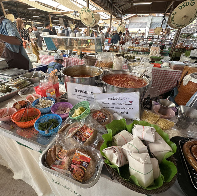 A Cozy & Fun Chiang Mai Daytime Market!
