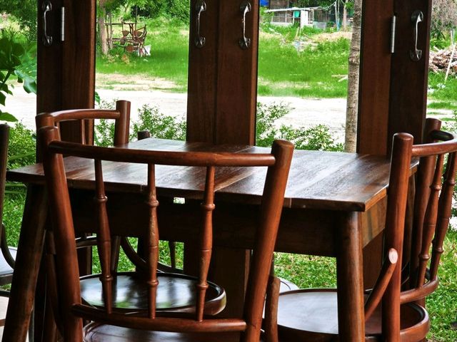 คาเฟ่บางแสน สไตล์โฮมมี่ น่ารัก 