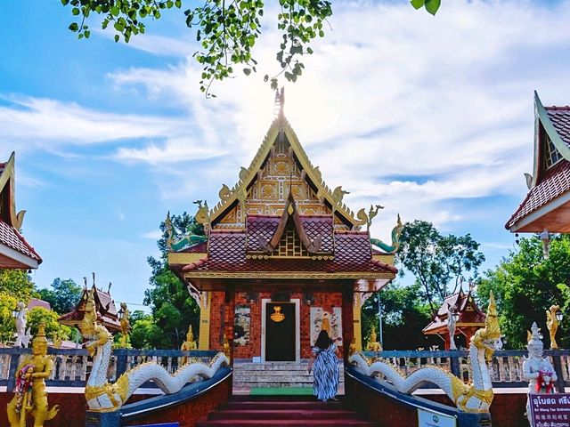 โบสถ์สวย ศิลปะล้านนา ไทย อีสาน 
