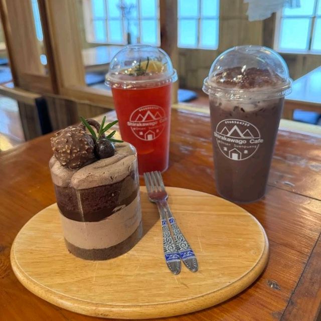 ⛩️ ชิราคาวาโกะ คาเฟ่ ⛩️