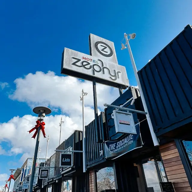 โรงแรมเซฟเฟอร์