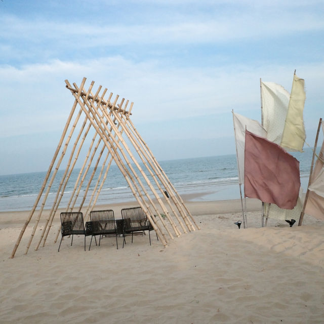 Demi beach concept