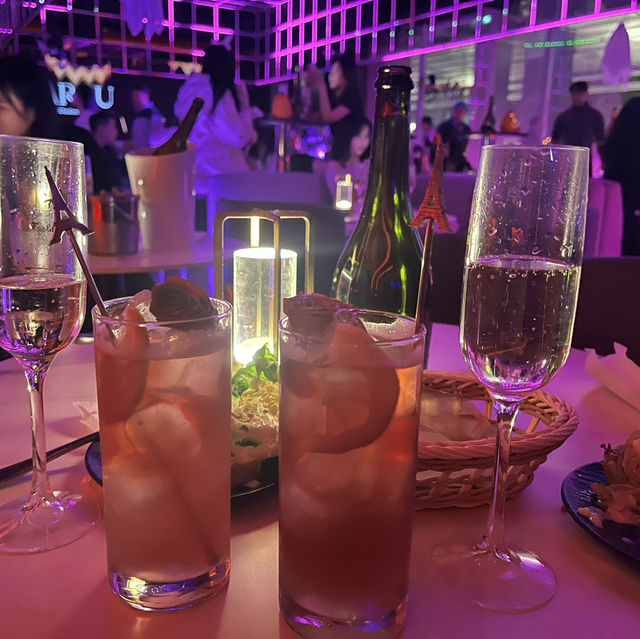 【韓国・ソウル🇰🇷】清潭の美男美女が集まるおしゃれすぎるラウンジバー🥂