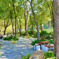 Inthanin Cafe คาเฟ่ริมทะเลอ่างศิลา