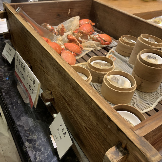 【松鶴自助餐】在古色古香的裝潢中品嚐美味 【松鶴自助餐】在古色古香的裝潢中品嚐美味