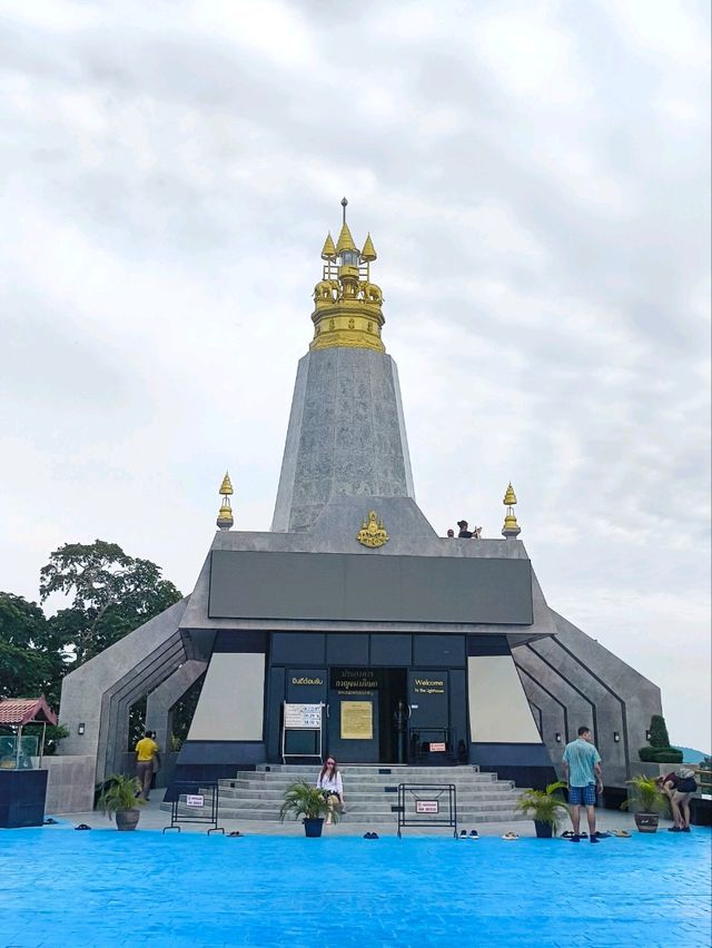 แหลมพรมเทพ ไม่ง้อพระอาทิตย์ก็สวยมาก