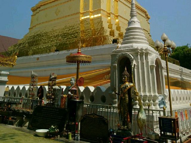 ความงาม..วัดพระแก้วดอนเต้าสุชาดาราม
