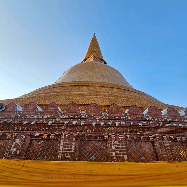 ไหว้พระ ทำบุญ พระปฐมเจดีย์ใหญ่สุดในไทย