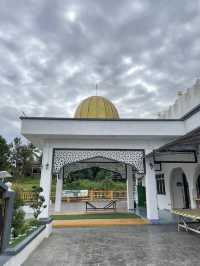 The mosque’s architecture is simple yet elegant 