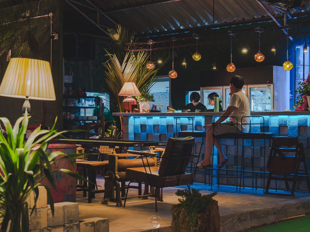 ร้านอาหารสุดชิคกลางเมืองกระบี่  