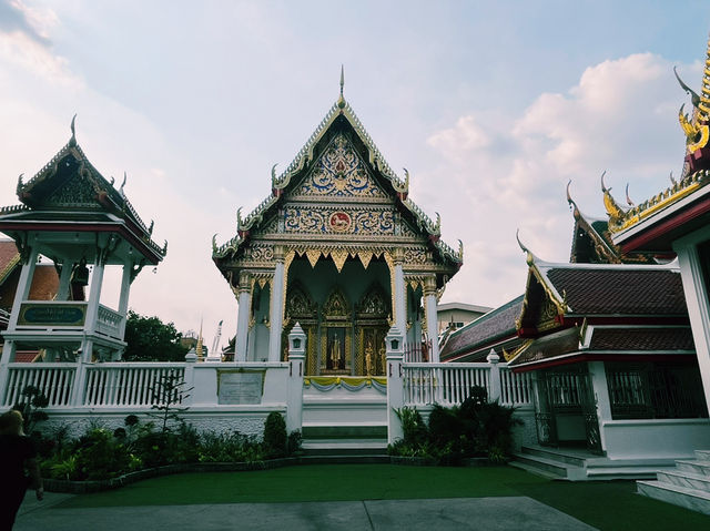 泰國曼谷著名步行街寺廟景點：Wat Chai Chana Songkhram (Wat Tuek)，適合拍照打卡觀光旅遊！ 