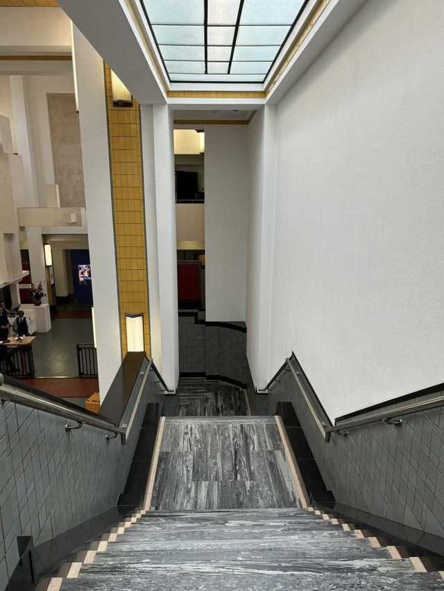 KunstMuseum Den Haag: A Masterpiece of Modern Art and Architecture