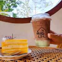 Hug Kapong Cafe - คาเฟ่กะปง 🏡 