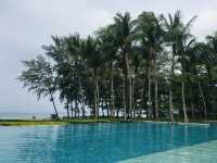 Dusit Thani Krabi Beach Resort ที่พักหรู ติดทะเล