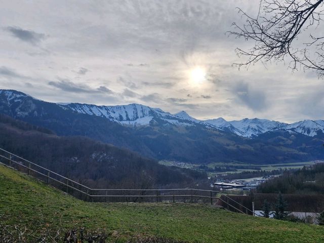 スイスの美しい町グリエールでチーズと城を堪能！グリエールチーズ工場とグリエール城観光
