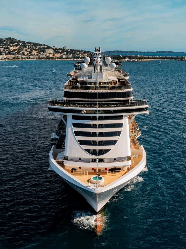 🌊✨ Luxury at Sea: Cordelia Cruise Tour 🛳️🏝️