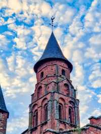 🏰 フランスの最も美しい赤い村：コロンジュ＝ラ＝ルージュ（Collonges-la-Rouge）