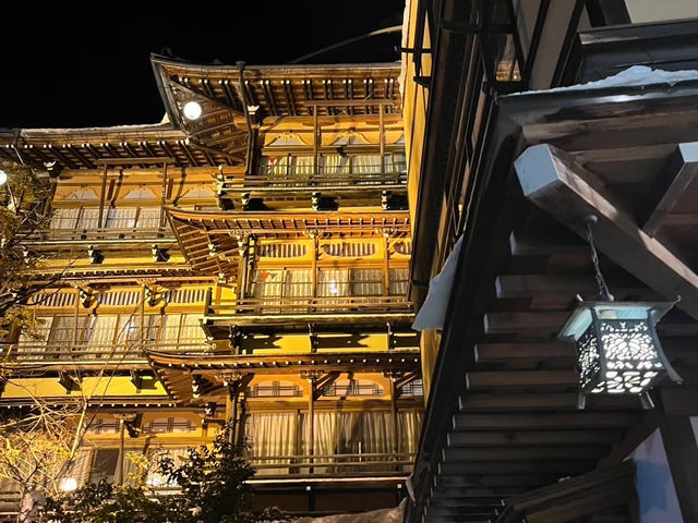 【ノスタルジックな温泉街で癒し旅♨️渋温泉「御宿 炭の湯」でゆったりとした時間を】