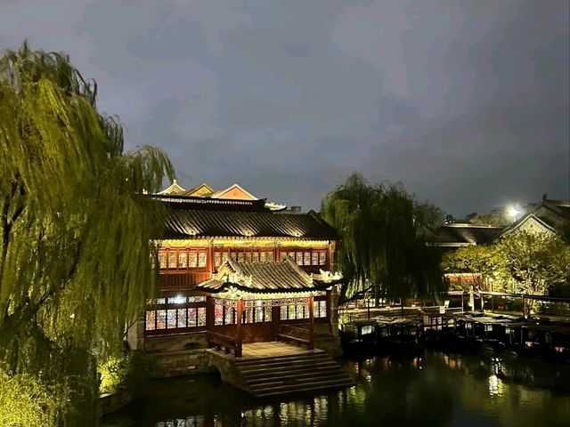 Mingshui Ancient City at Night – A Dreamy Lantern-Lit Escape