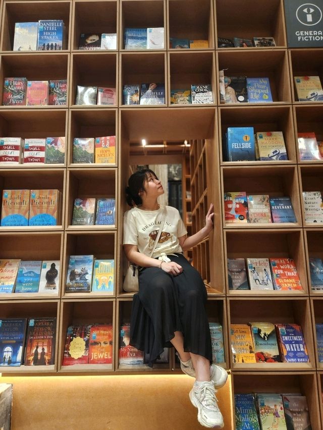 A Booklover’s Paradise: Inside BookXcess KL📚