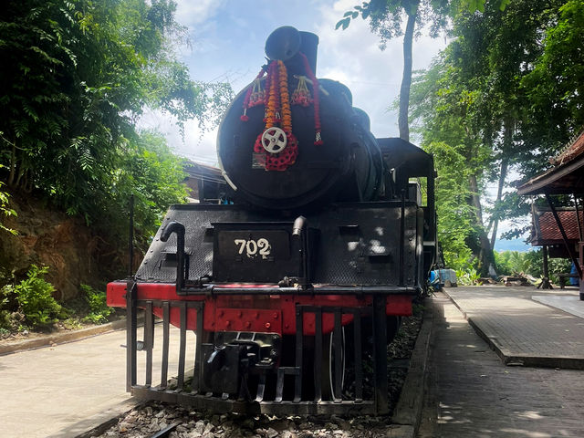 น้ำตกไทรโยคน้อย: ร่มรื่น เย็นฉ่ำ ใกล้ชิดธรรมชาติ
