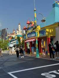 Stay in Sentosa, be the first to get to Universal Studios!
