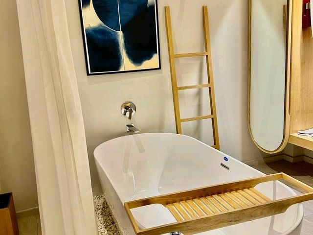 รีวิว  Mercure Rayong Lomtalay Villas & Resort