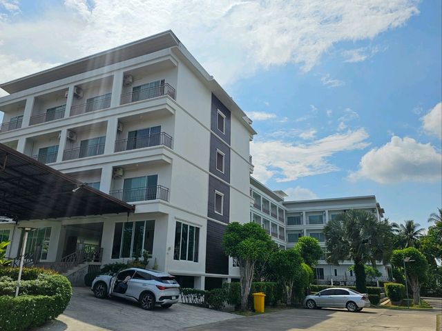 โรงแรมงบเบาๆ ชุมพร โลเคชั่นดี ตอบโจทย์การพักผ่อน