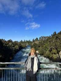 紐西蘭北島｜Huka Falls｜Taupo 的藍色奇蹟