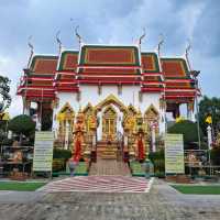 สักการะพระพุทธชินราชจำลองที่วัดสายไหม