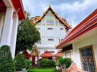 วัดหงส์รัตนารามราชวรวิหาร วัดเก่าย่านฝั่งธน