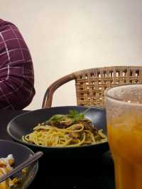 Pahang Gateway: Super Bites & Mansion Stays!
