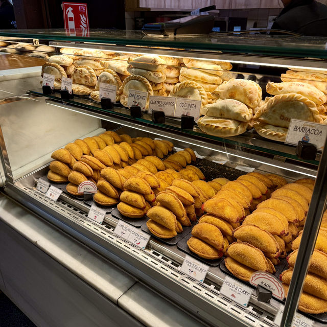 【スペイン/マドリード】地元民にも深く愛される、歴史と味が集まる美食市場「サン・ミゲル市場」