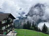 Mürren: A Quiet Paradise Above the Clouds