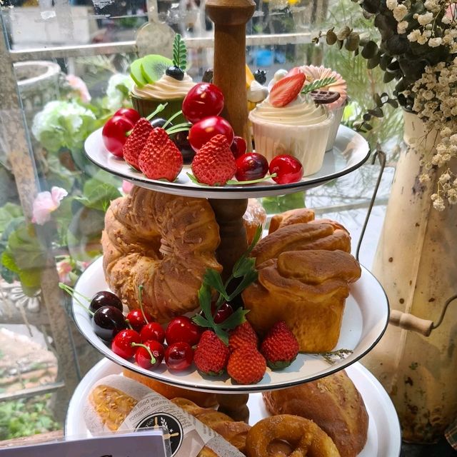 lovely cafe 