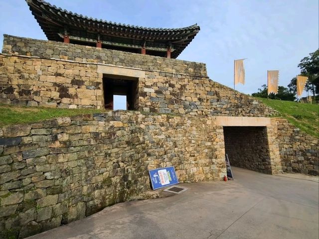Castle Walls & Chill Walks