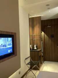 Smart Comfort and City Access at Holiday Inn Express Clarke Quay