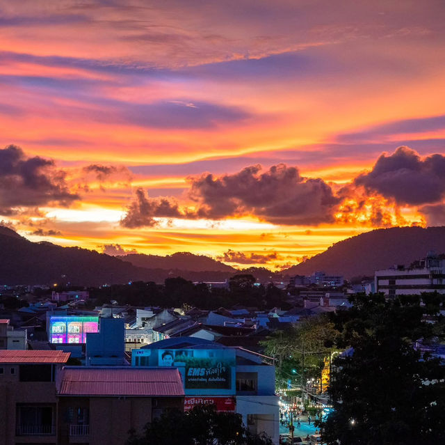 Blu Monkey Hub & Hotel Phuket 