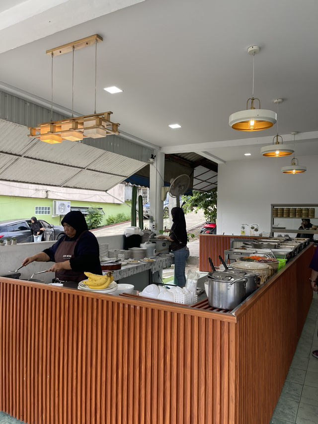 บนเนิน - BON Nern Betong  