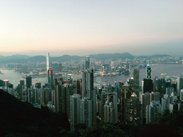 多角度維多利亞港的….日與夜