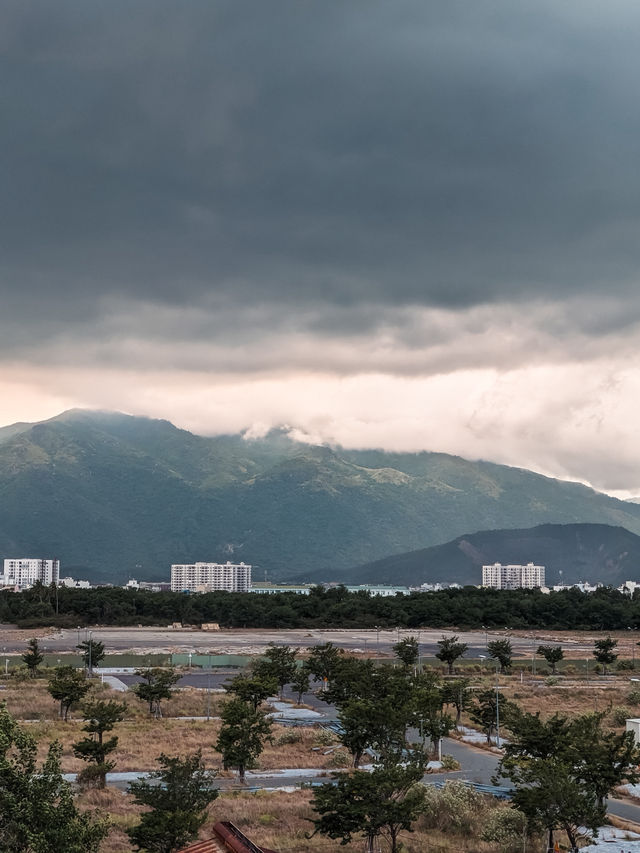 🇻🇳 Nha Trang: Where the Sea Meets Buddha and Mornings Begin with Cà Phê Sữa Đá 🏖