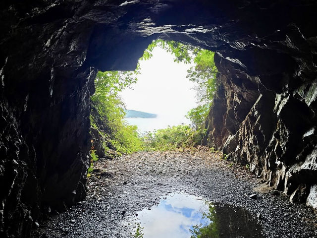 🌊⛱️ Hakdong Pebble Beach (흑돈몽돌해변) Summer Guide: Korea’s Unique Black Pebble Paradise