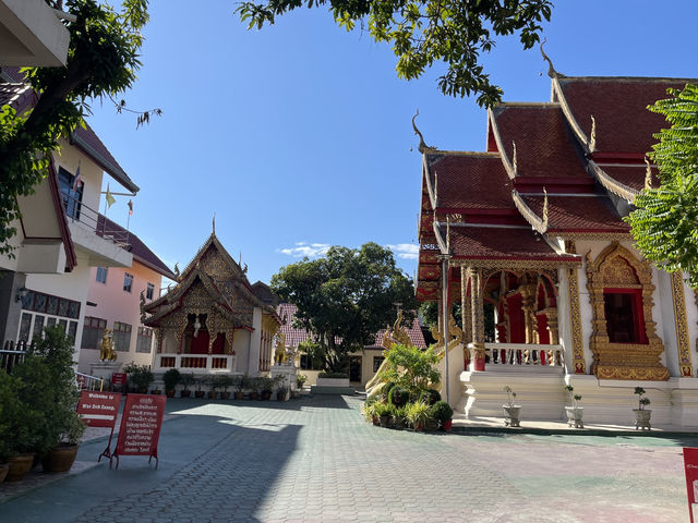 วัดดอกเอื้อง