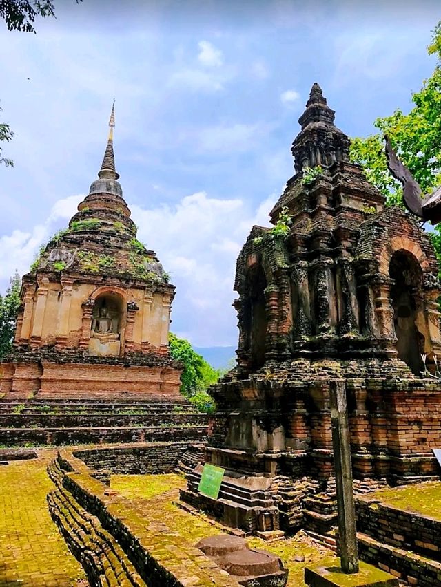วัดเจ็ดยอด หรือเรียกทางการว่า วัดโพธารามมหาวิหาร