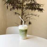  Coming Home Café – ราไวย์ ภูเก็ต